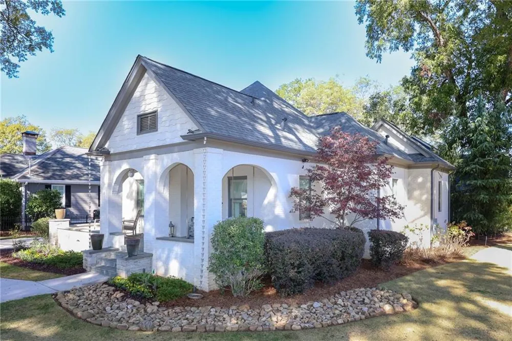 1585 MERCER College Park, GA 30337