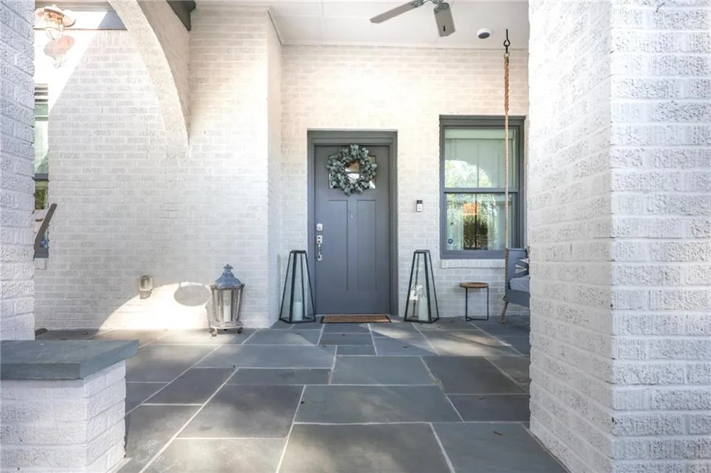 1585 MERCER College Park, GA 30337