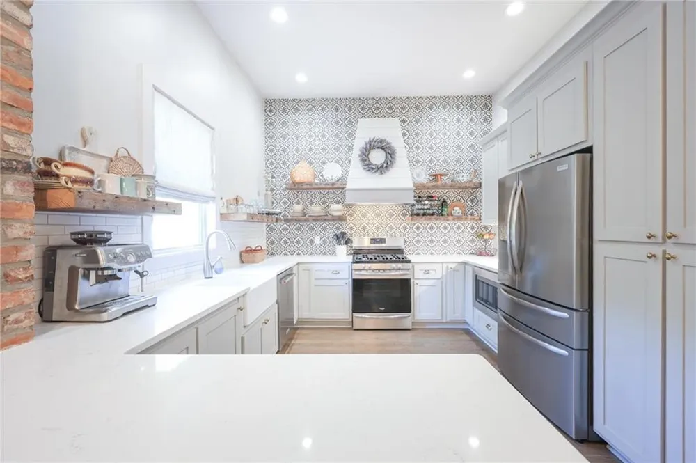 1585 MERCER College Park, GA 30337