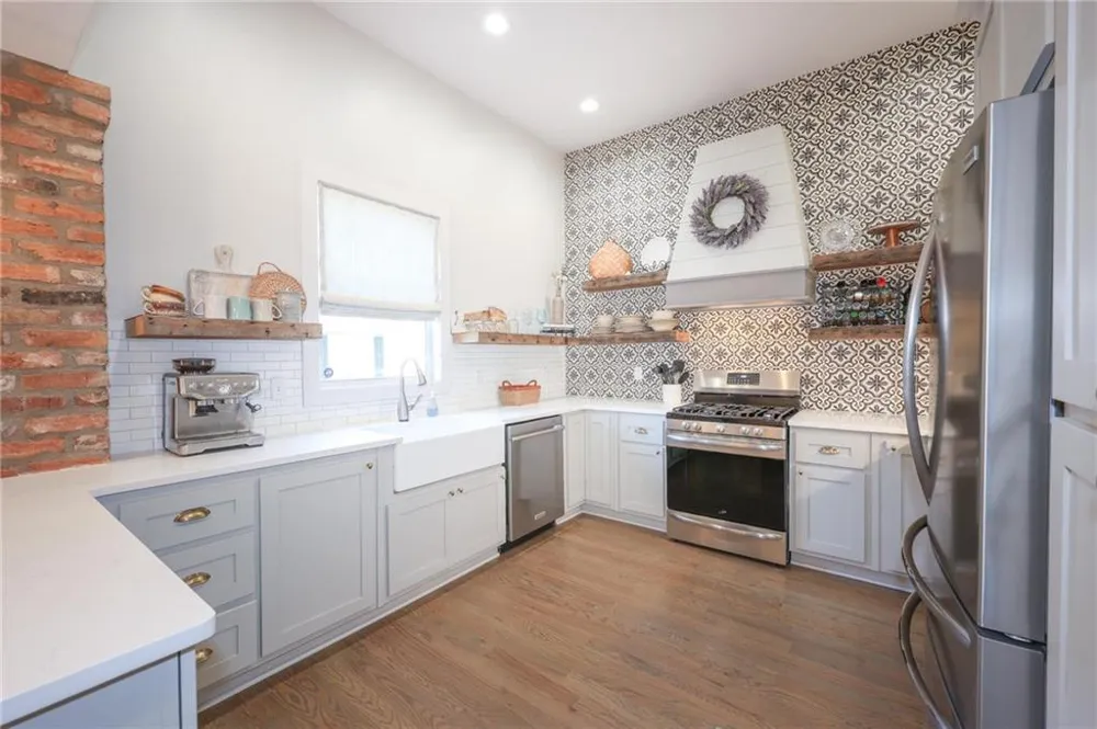 1585 MERCER College Park, GA 30337