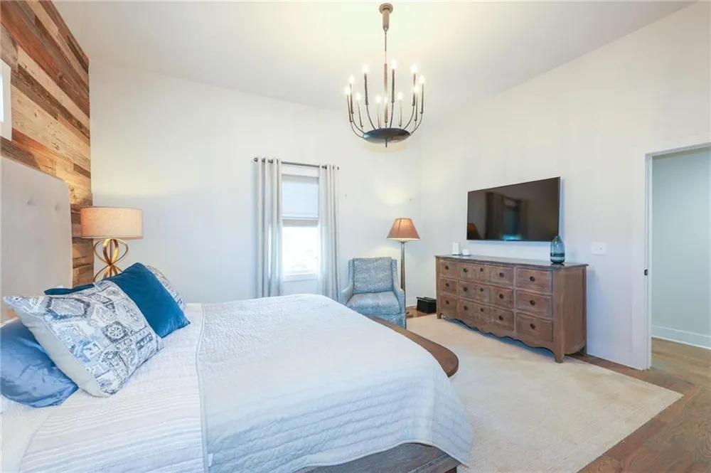 1585 MERCER College Park, GA 30337