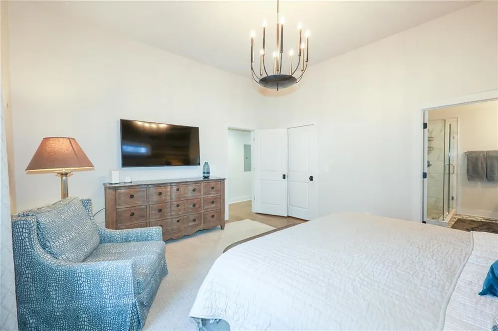 1585 MERCER College Park, GA 30337