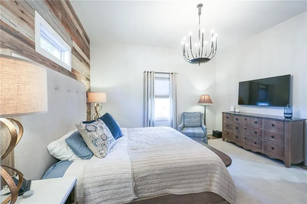 1585 MERCER College Park, GA 30337