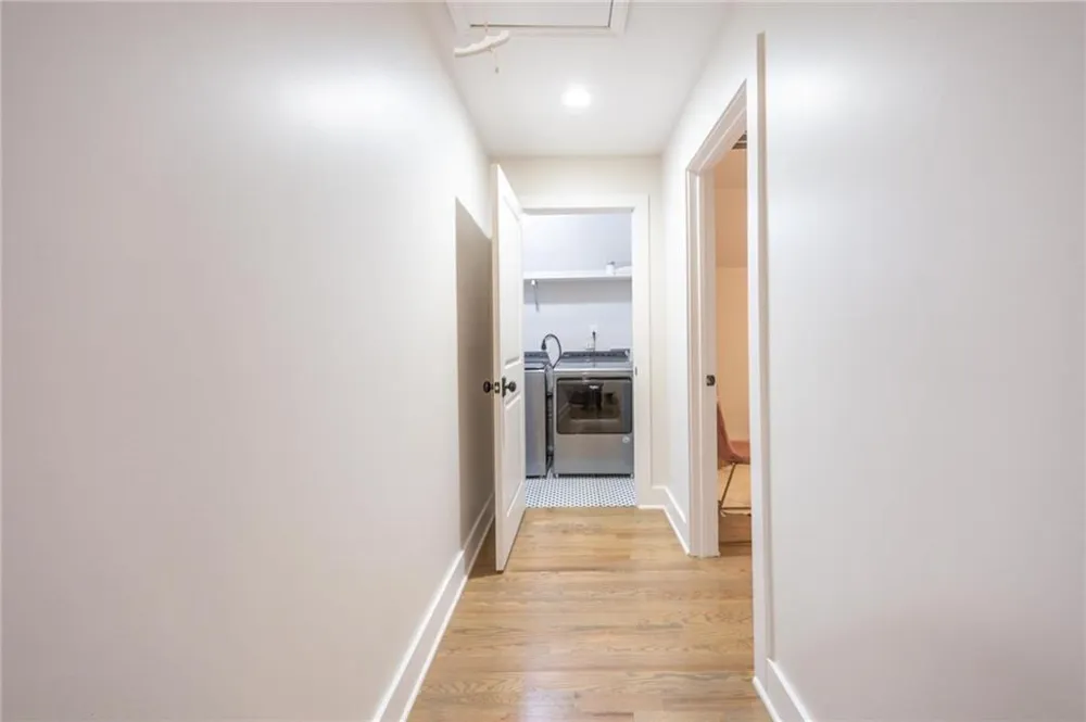 1585 MERCER College Park, GA 30337