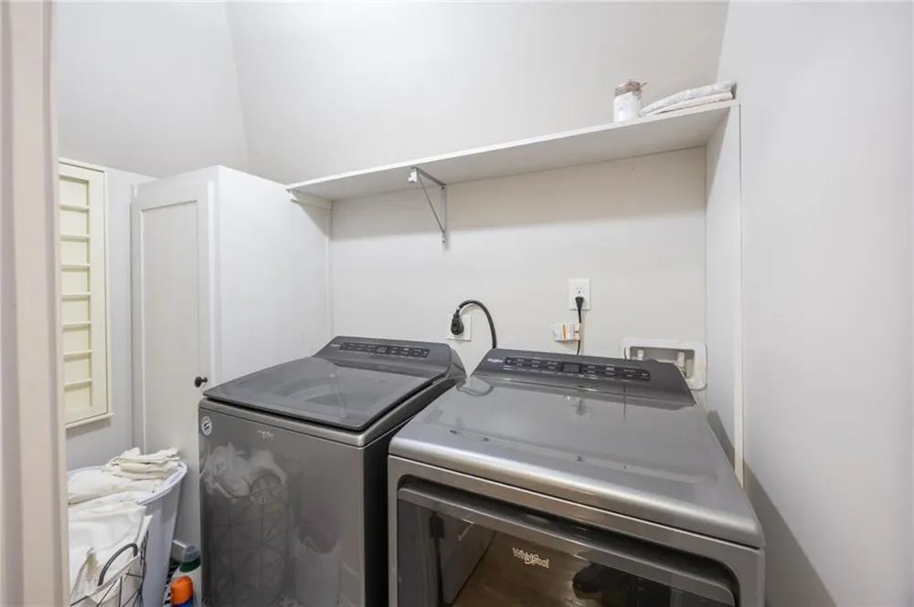 1585 MERCER College Park, GA 30337