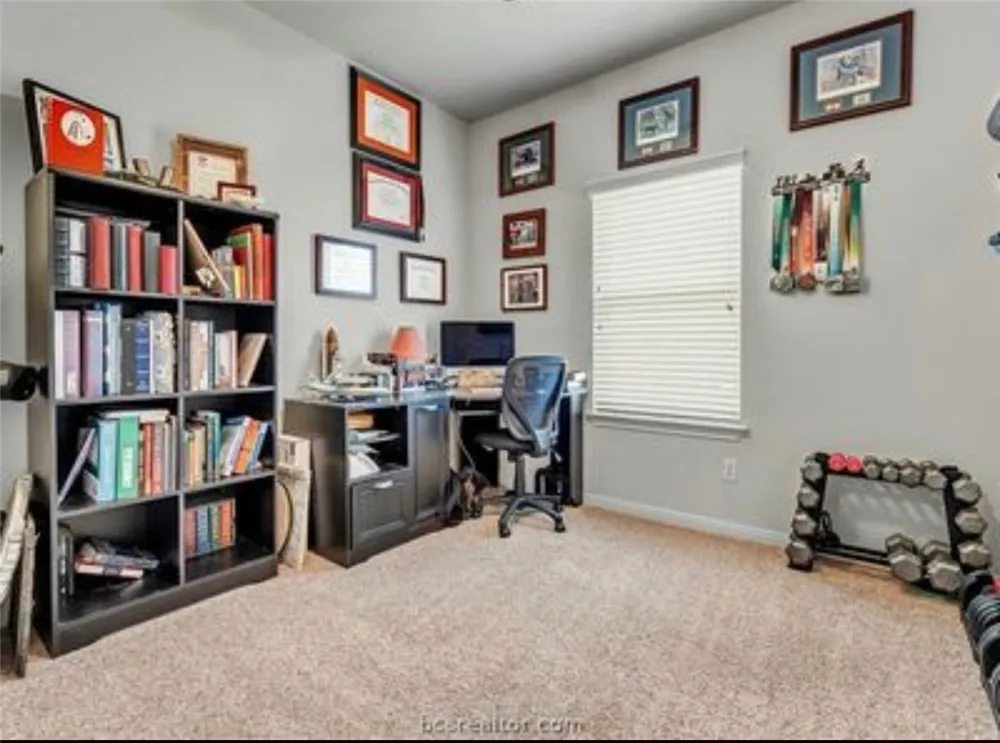 215 Boulder Drive Navasota, TX 77868