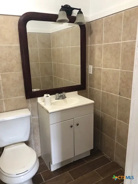 702 San Antonio Avenue #3 Seguin, TX 78155