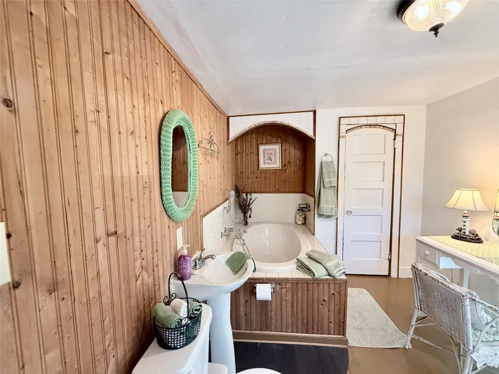 2215 S 24th W Muskogee, OK 74401