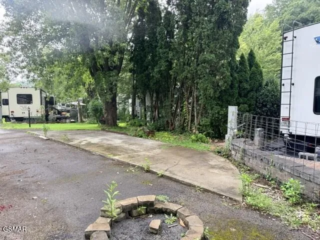 4229 E Parkway Gatlinburg, TN 37738