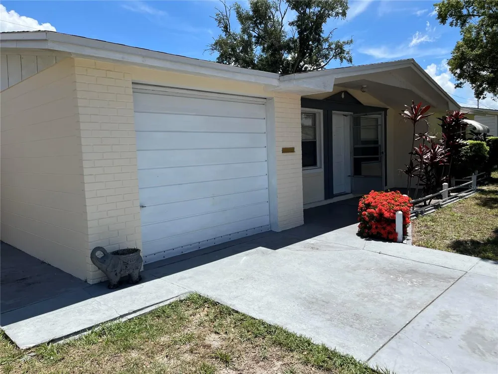 3632 PENSDALE DRIVE New Port Richey, FL 34652