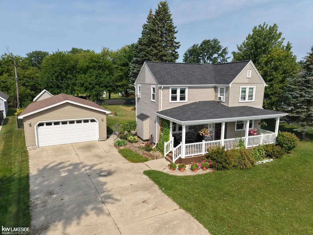 8501 Lake Street Port Austin Village, MI 48467