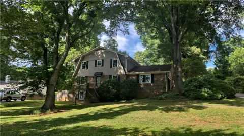 538 Cole Drive SW