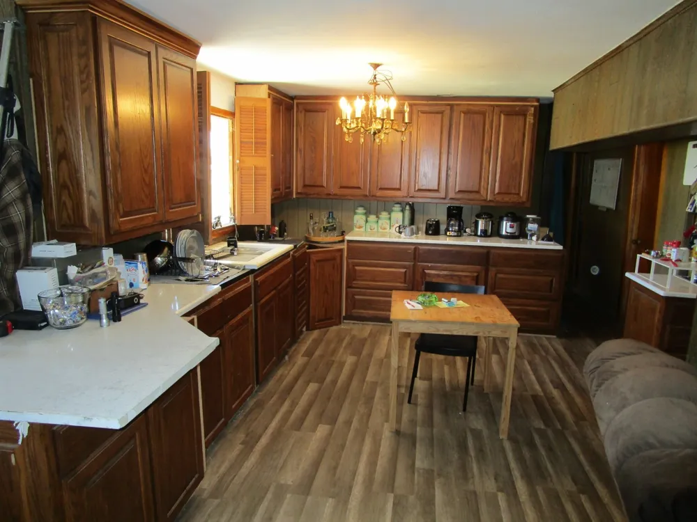 109 E 14th Street Quanah, TX 79252