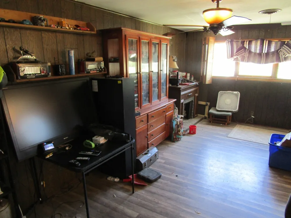 109 E 14th Street Quanah, TX 79252