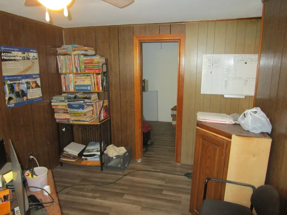 109 E 14th Street Quanah, TX 79252