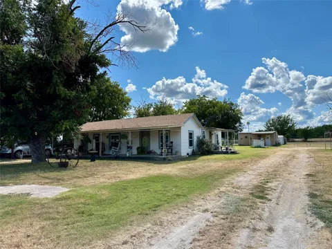 1307 S Austin