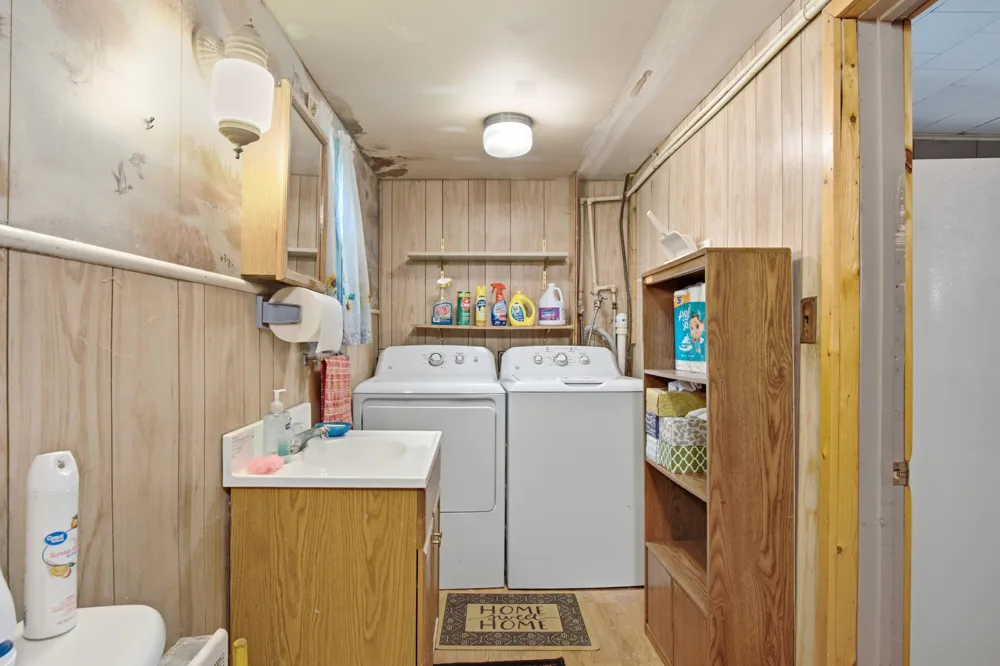 217 Muencher Street Howard City, MI 49329