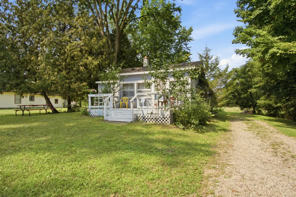 217 Muencher Street Howard City, MI 49329