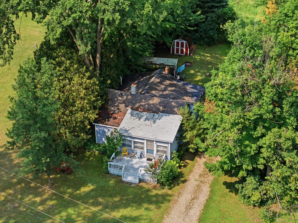 217 Muencher Street Howard City, MI 49329