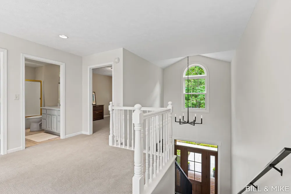 2840 Lake Breeze Drive Saugatuck Township, MI 49408