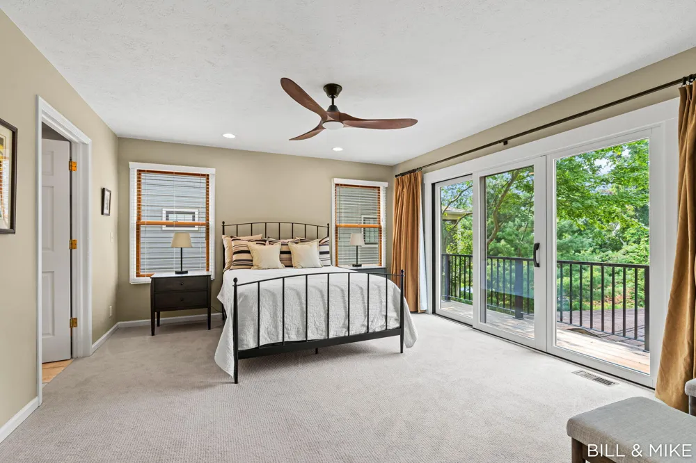 2840 Lake Breeze Drive Saugatuck Township, MI 49408