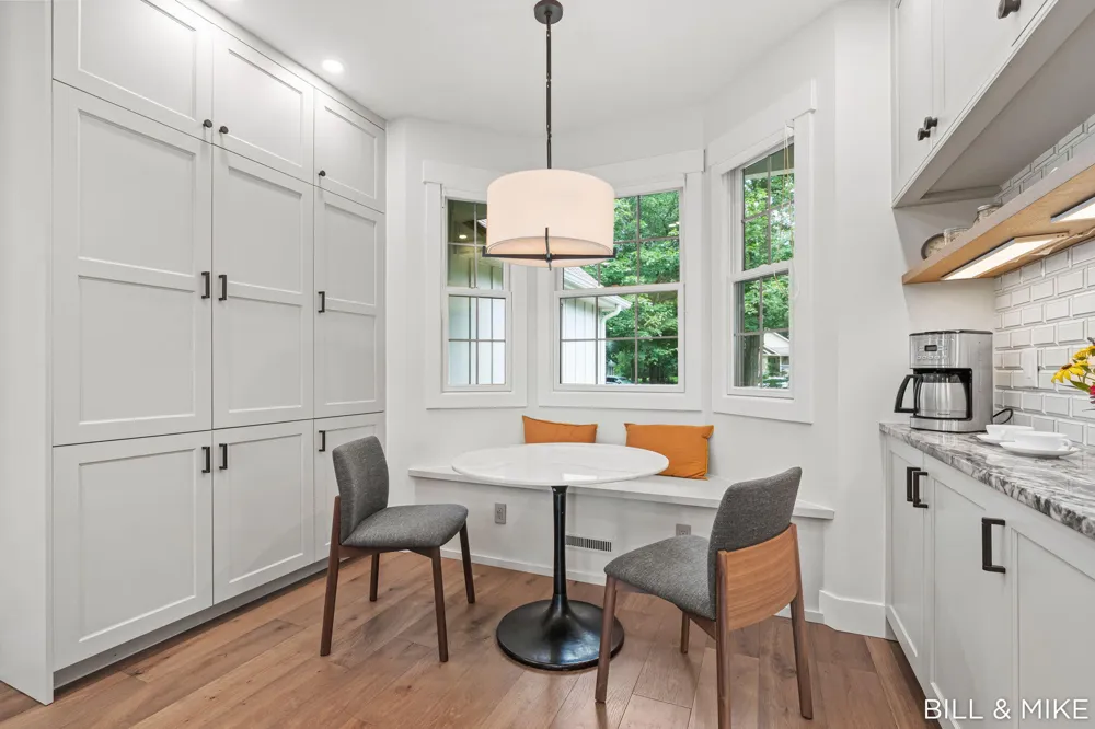 2840 Lake Breeze Drive Saugatuck Township, MI 49408