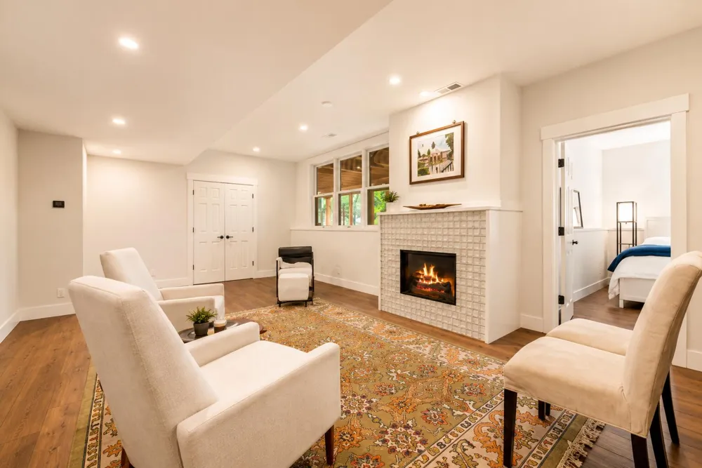 2840 Lake Breeze Drive Saugatuck Township, MI 49408