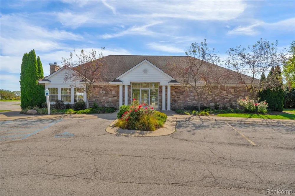 831 Plum Village Drive Raisinville Township, MI 48161