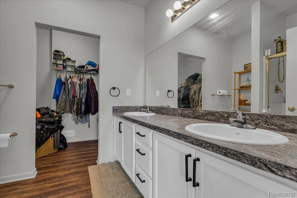 831 Plum Village Drive Raisinville Township, MI 48161