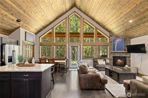 141 Rockberry Loop