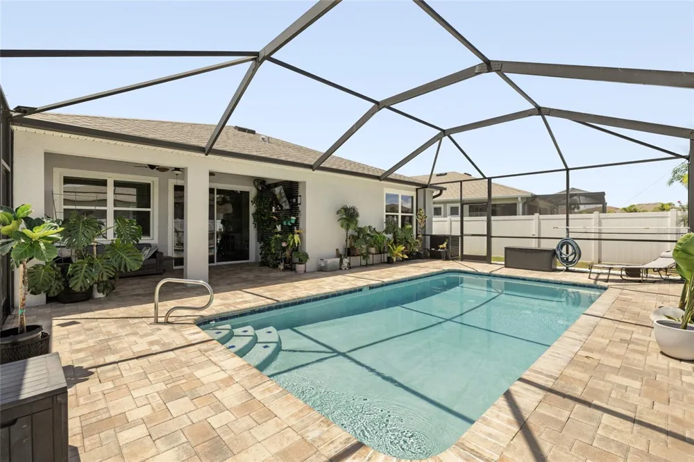 13301 WATERLEAF GARDEN CIRCLE Riverview, FL 33579