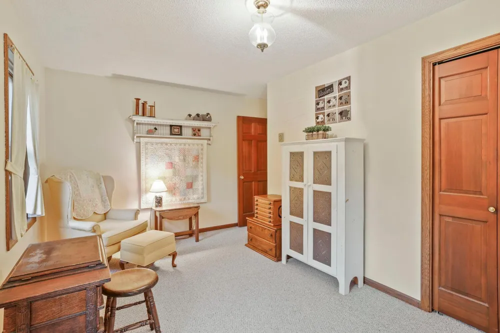 9905 Brent Avenue Inver Grove Heights, MN 55077