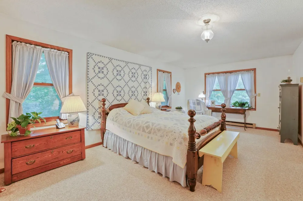 9905 Brent Avenue Inver Grove Heights, MN 55077