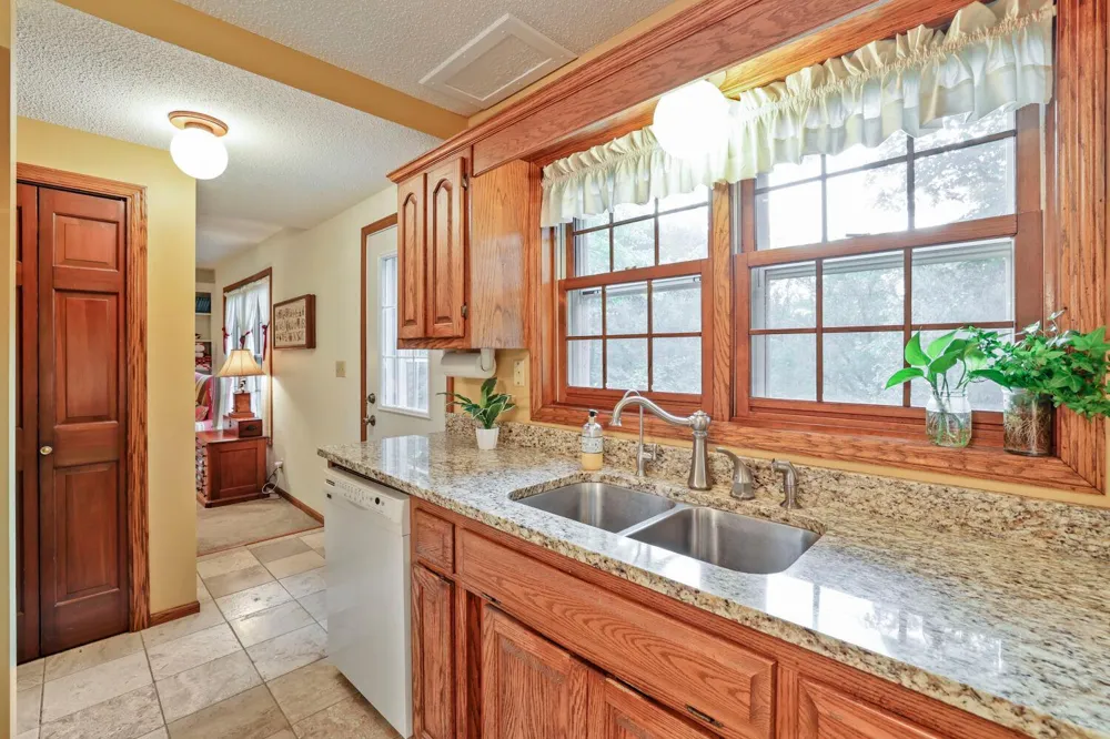 9905 Brent Avenue Inver Grove Heights, MN 55077