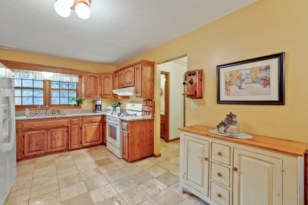 9905 Brent Avenue Inver Grove Heights, MN 55077