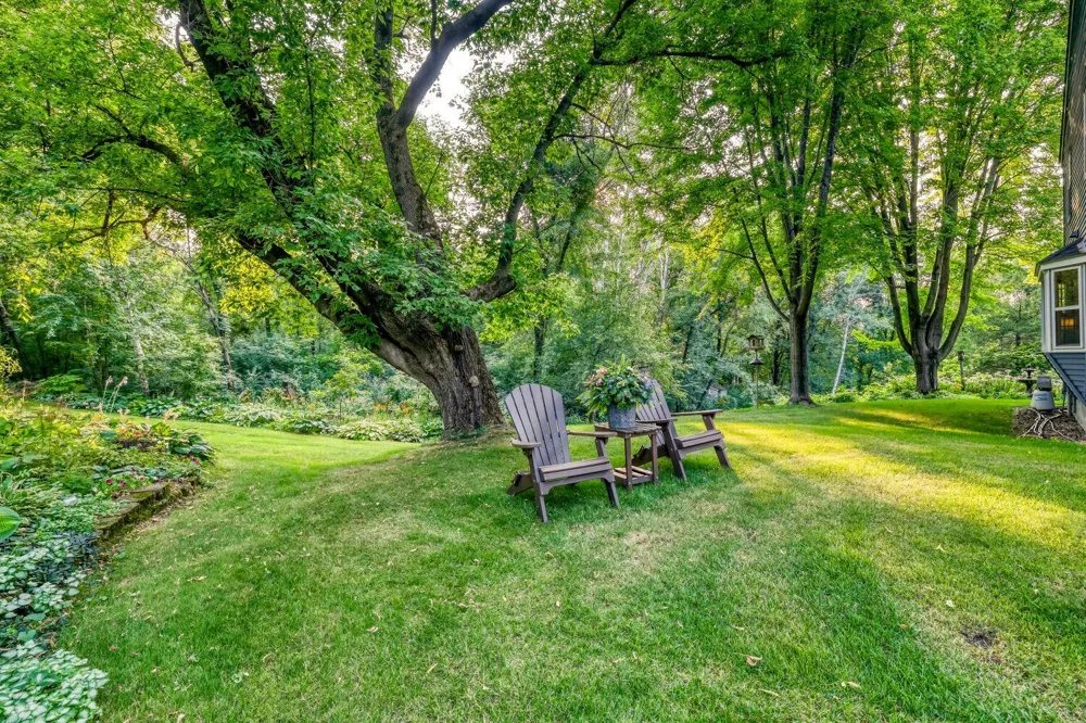 9905 Brent Avenue Inver Grove Heights, MN 55077