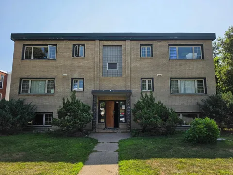 4445 Chowen Avenue S