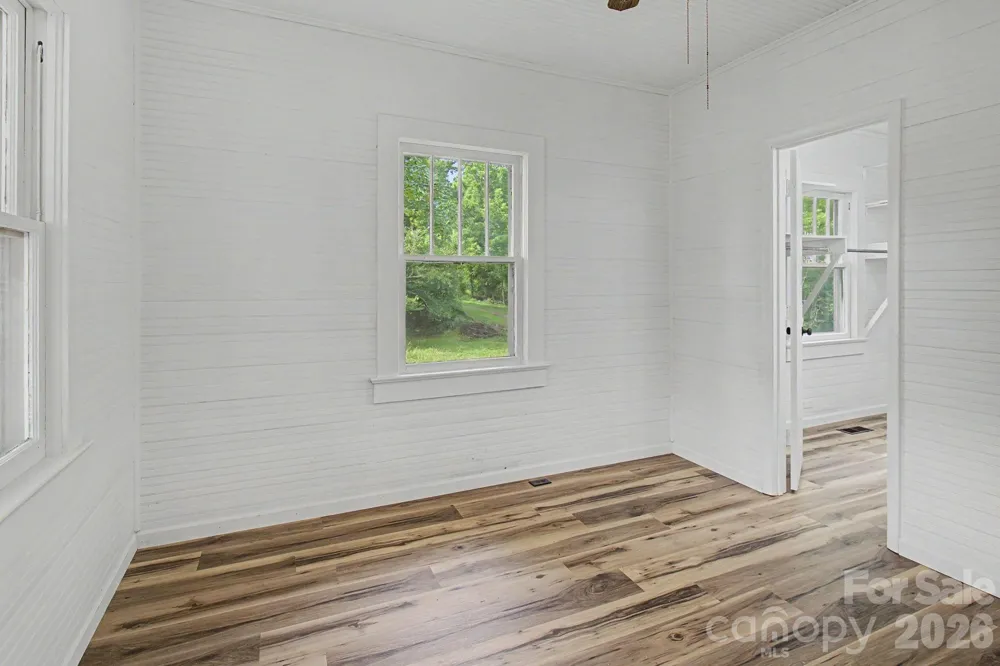 47 Stone Cottage Road Mars Hill, NC 28754