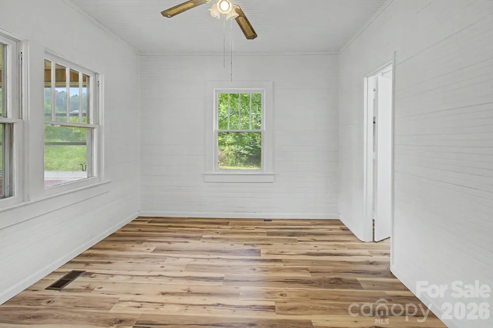 47 Stone Cottage Road Mars Hill, NC 28754