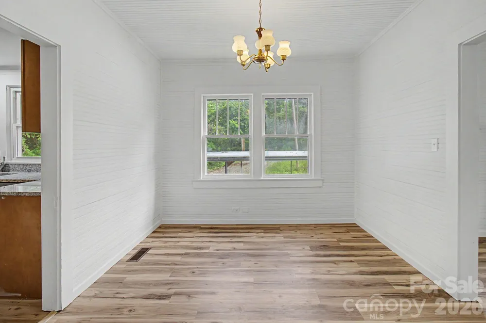 47 Stone Cottage Road Mars Hill, NC 28754
