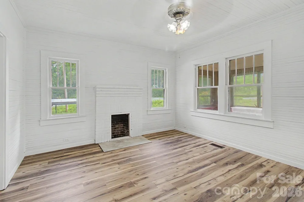 47 Stone Cottage Road Mars Hill, NC 28754