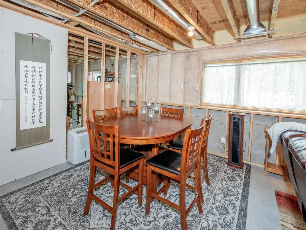2365 Skillman Avenue E North Saint Paul, MN 55109
