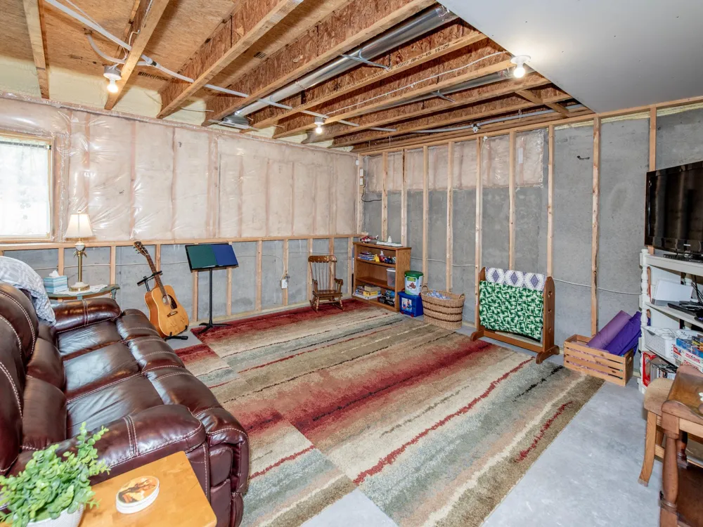 2365 Skillman Avenue E North Saint Paul, MN 55109