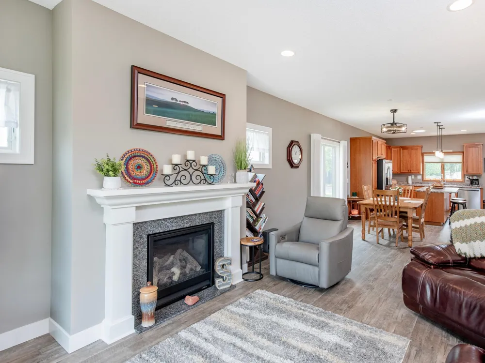 2365 Skillman Avenue E North Saint Paul, MN 55109