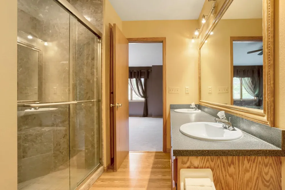 1896 Beebe Road Maplewood, MN 55109
