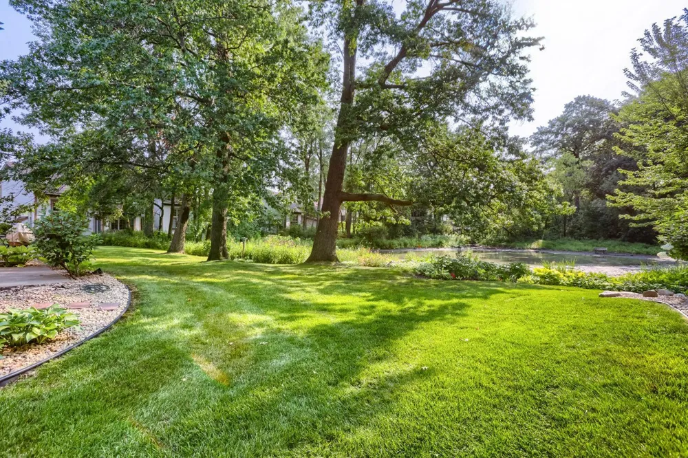 1896 Beebe Road Maplewood, MN 55109