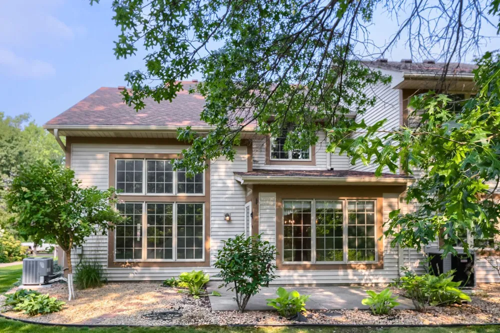 1896 Beebe Road Maplewood, MN 55109