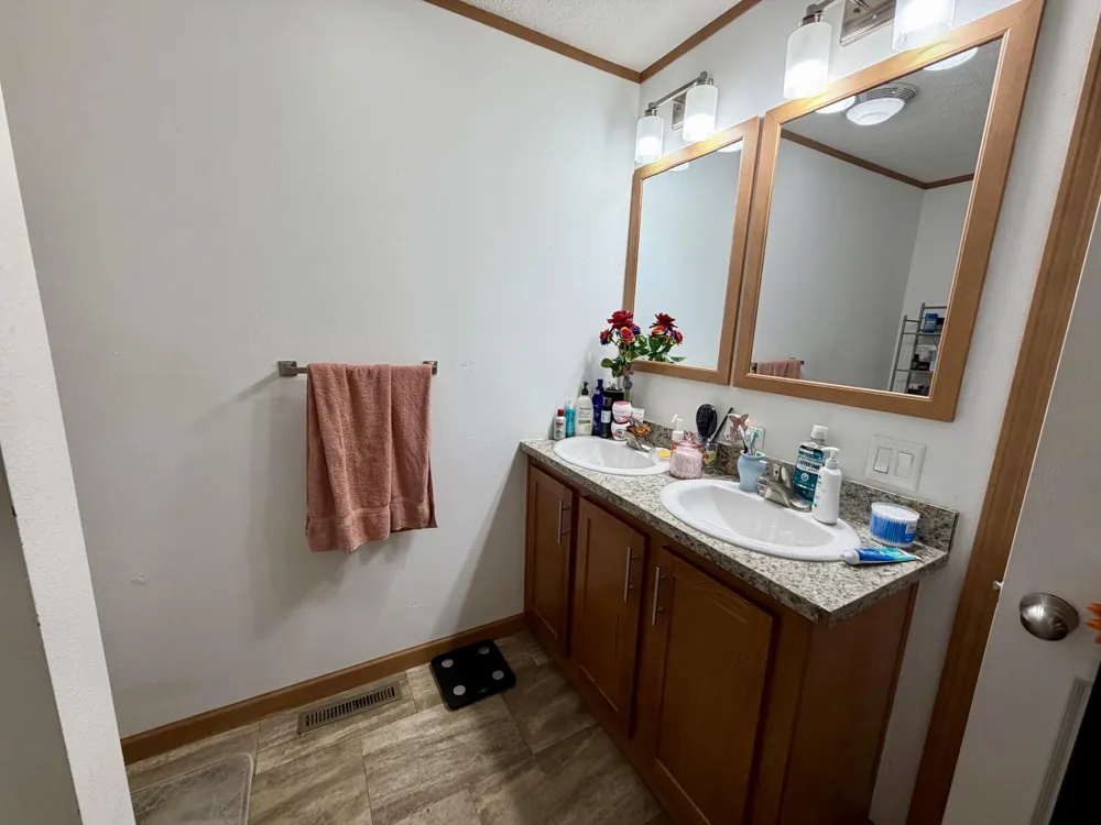 2020 Peregrine Place NW Stewartville, MN 55976