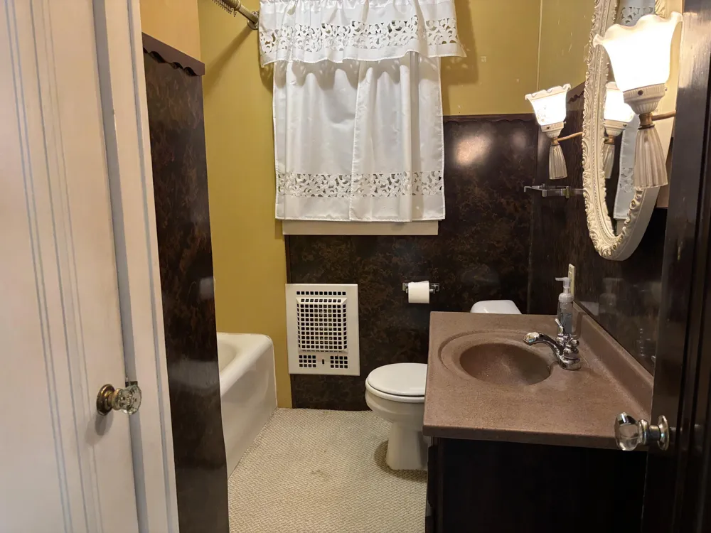 328 Miller Avenue Battle Creek, MI 49037