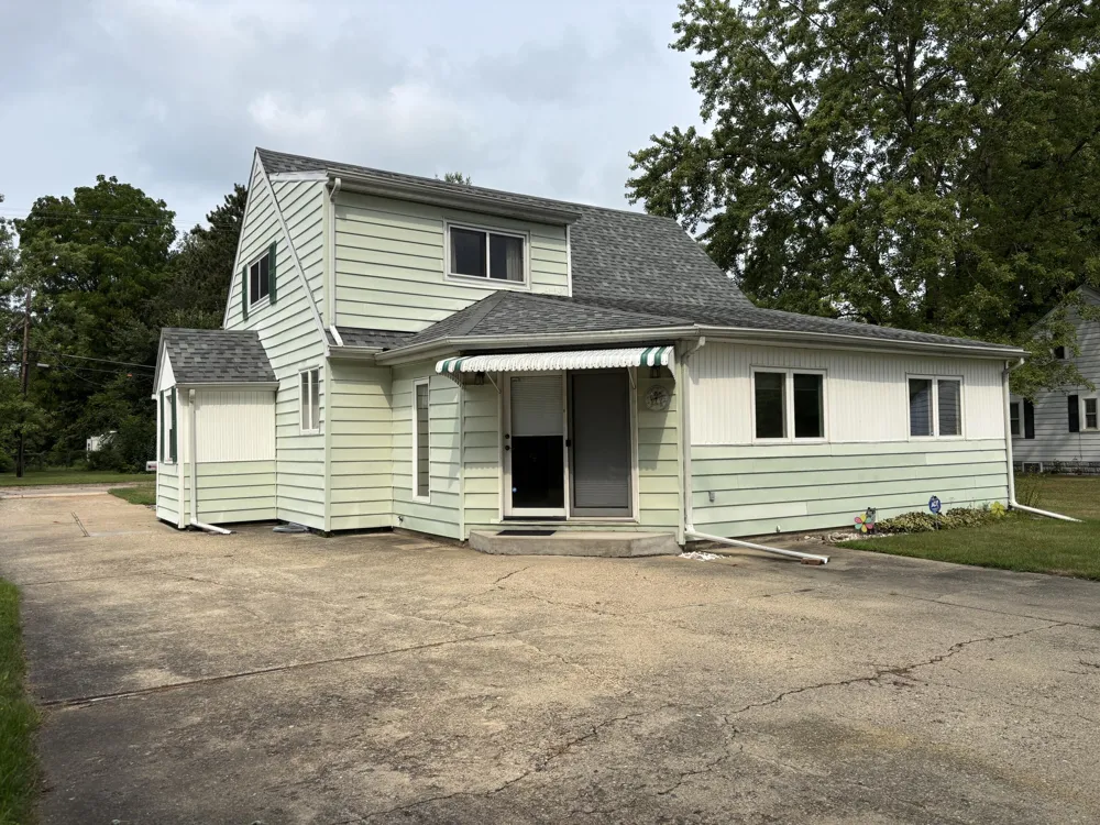 328 Miller Avenue Battle Creek, MI 49037
